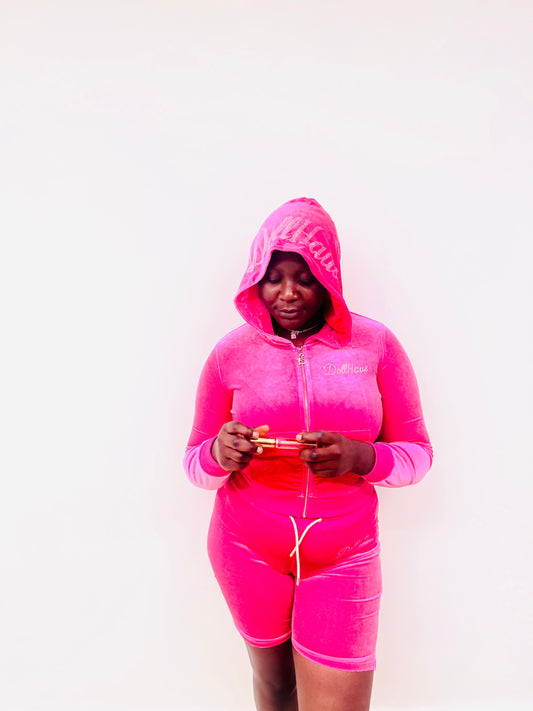 Classic Summer Doll 2-Piece Velvet Tracksuit – Hoodie & Capri Joggers